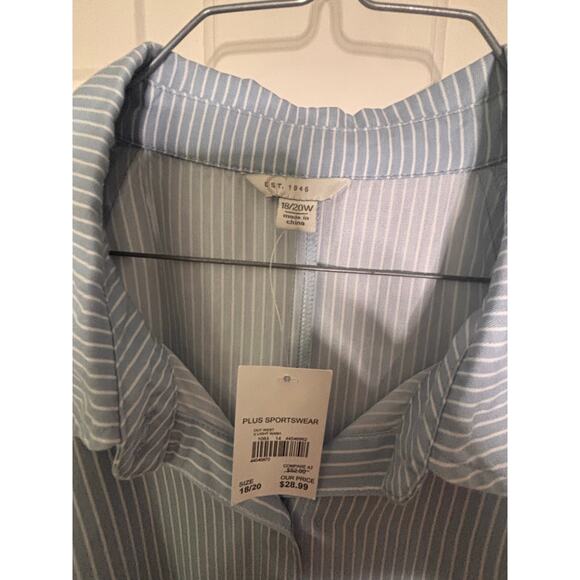 Ruffled Sleeves. Brand - EST. 1946. NWT. Shirt/Dress! - Picture 3 of 7